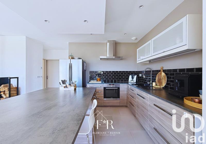 Maison - 110 m² - 4 pièces