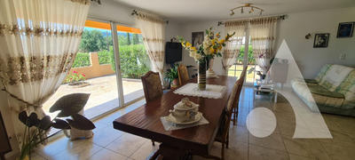 Maison - 140 m² - 5 pièces