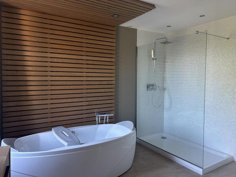 Demeure - 644 m² - 16 pièces