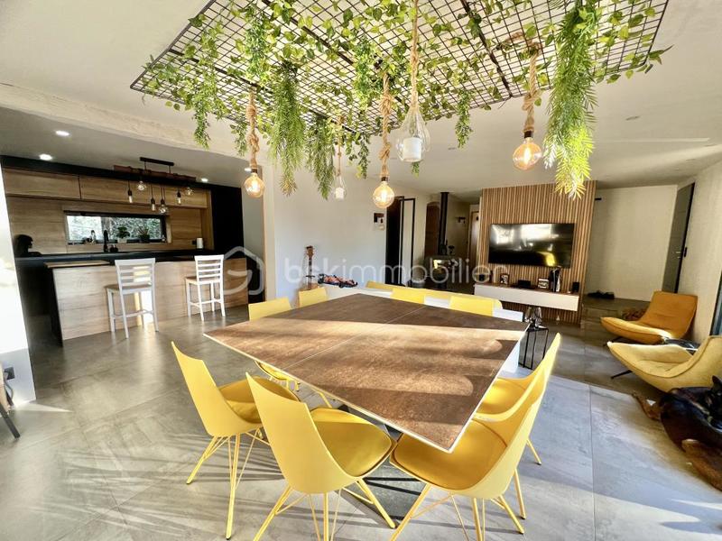 Maison - 130 m² - 5 pièces