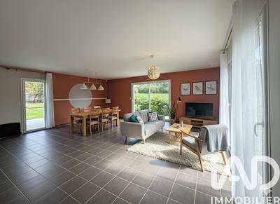 Maison - 152 m² - 6 pièces