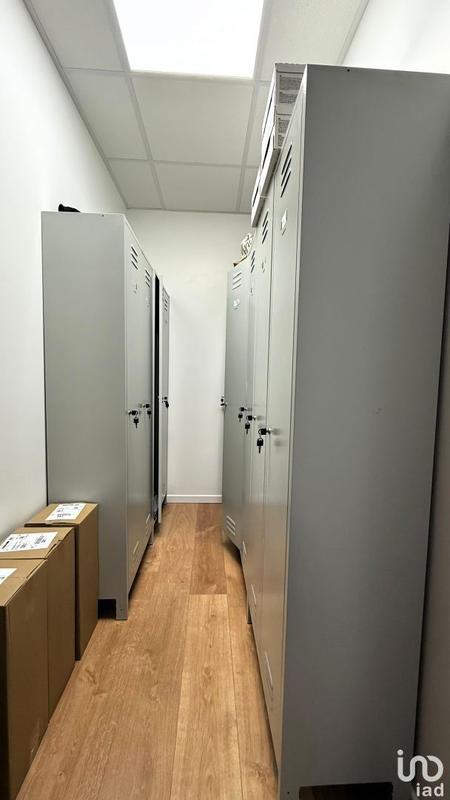 Local commercial - 281 m²