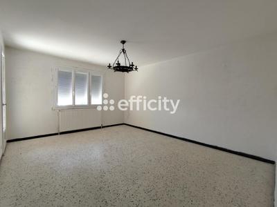 Maison - 97 m² - 5 pièces