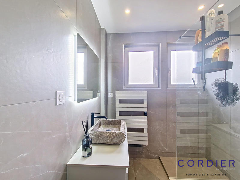 Appartement - 72 m² - 4 pièces