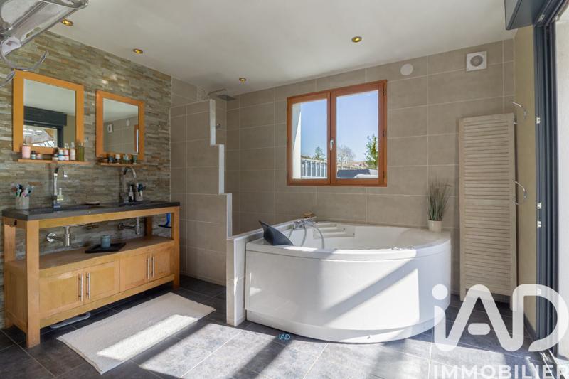 Maison - 154 m² - 7 pièces