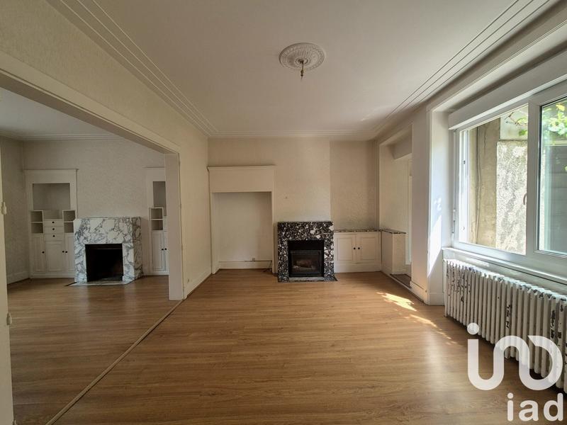 Maison - 250 m² - 8 pièces