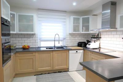 Maison - 192 m² - 7 pièces