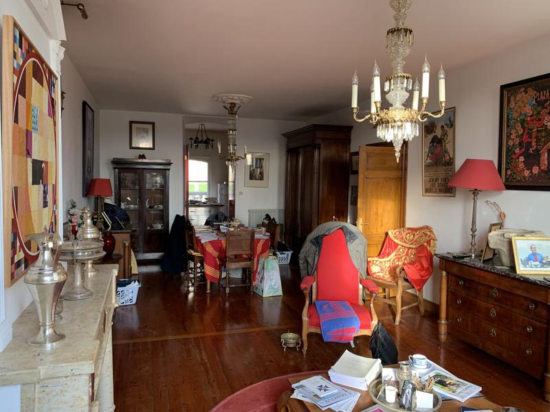 Maison - 304 m² - 10 pièces