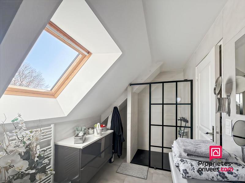 Maison - 186 m² - 5 pièces