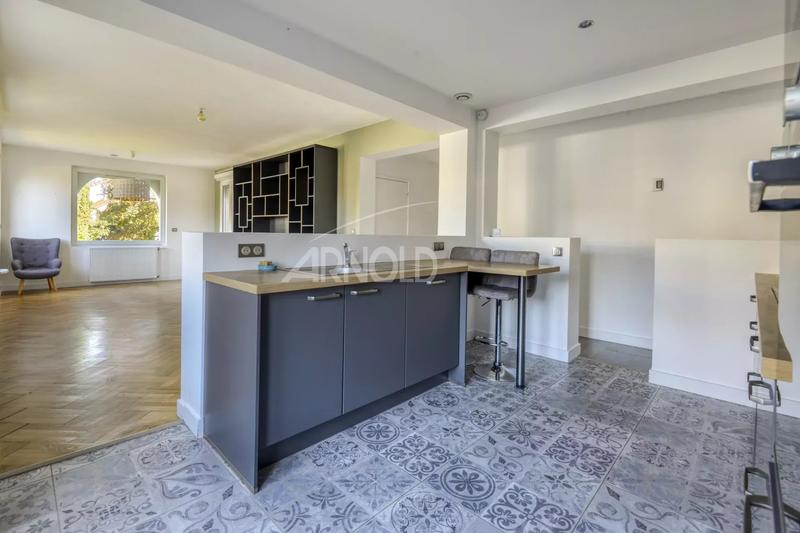 Maison - 158 m² - 7 pièces