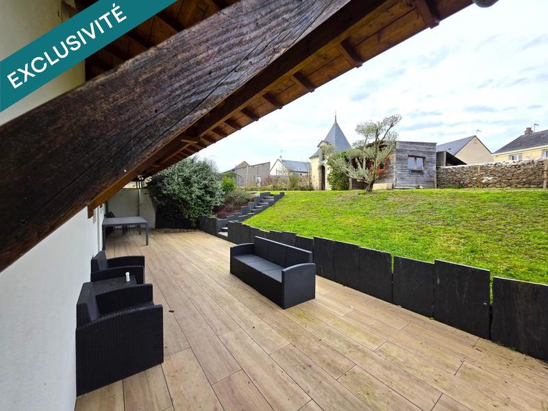 Maison - 237 m² - 8 pièces