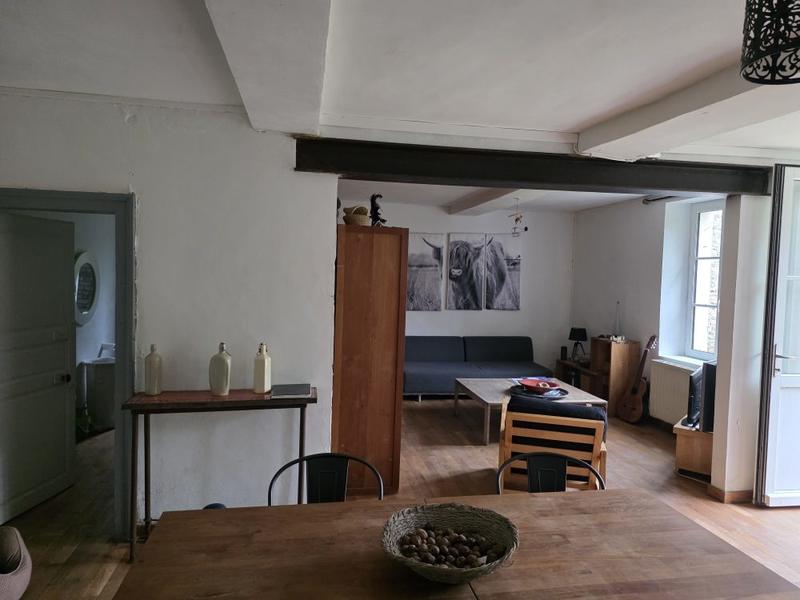 Maison - 104 m² - 4 pièces