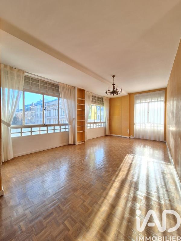 Appartement - 140 m² - 5 pièces