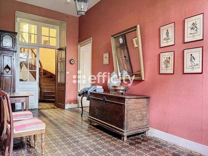 Château - 602 m² - 22 pièces