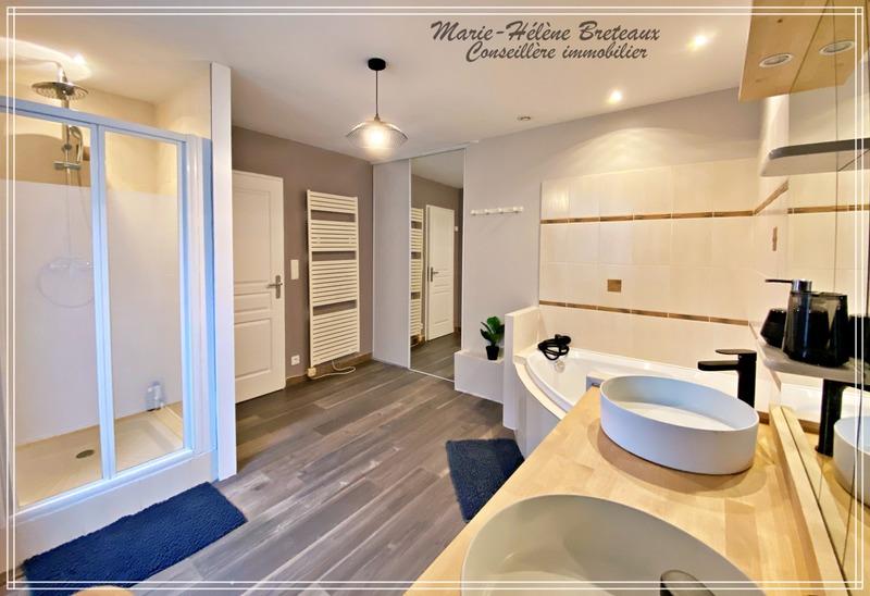 Maison de village - 180 m² - 7 pièces