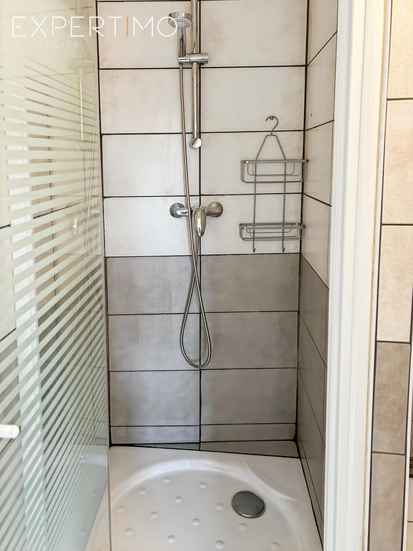 Maison - 82 m² - 6 pièces