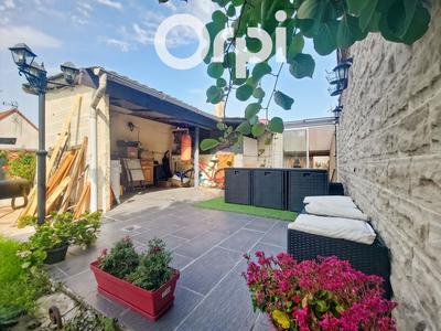 Maison - 102 m² - 4 pièces