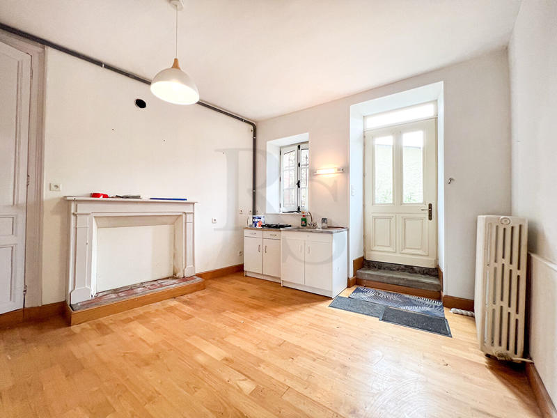 Maison - 161 m² - 7 pièces