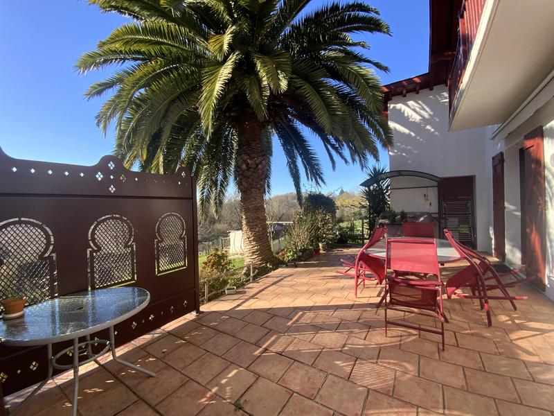 Maison - 170 m² - 7 pièces