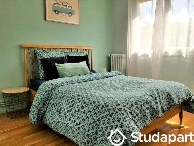 Chambre - 15 m² - 1 pièce