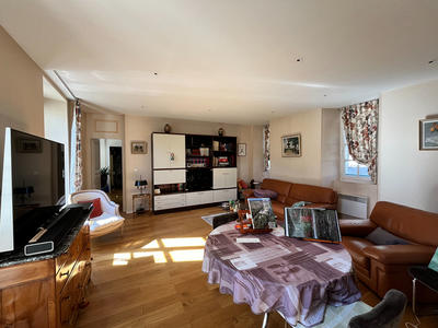 Appartement - 106 m² - 5 pièces