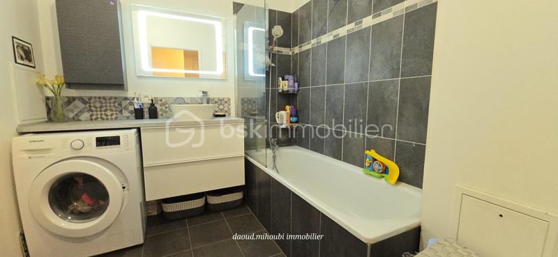 Appartement - 63 m² - 4 pièces