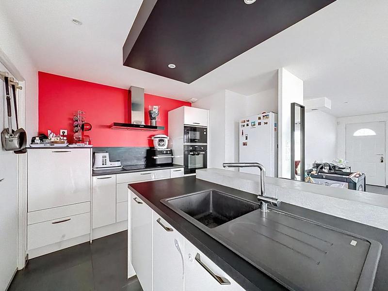 Pavillon - 96 m² - 4 pièces