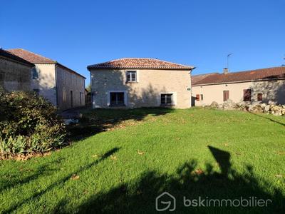 Maison de village - 116 m² - 6 pièces