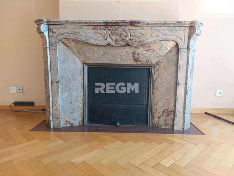 Appartement - 90 m² - 4 pièces