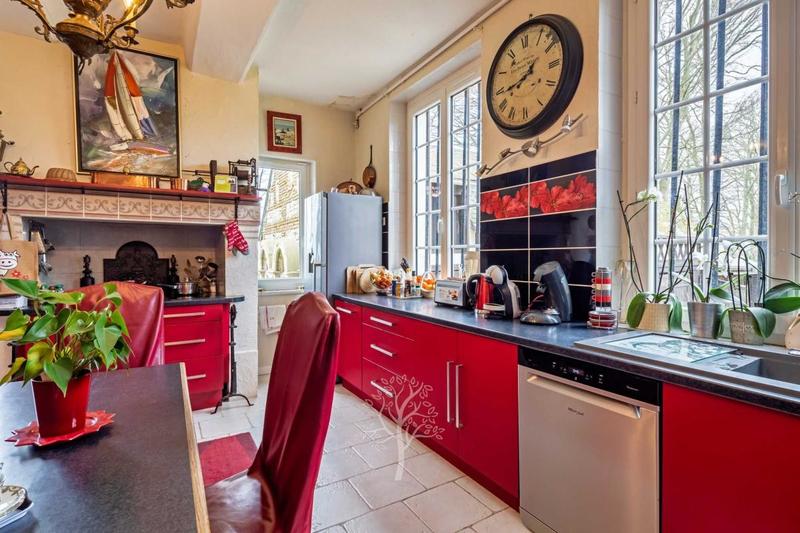 Manoir - 294 m² - 8 pièces