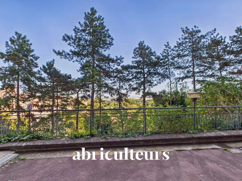 Appartement - 87 m² - 3 pièces