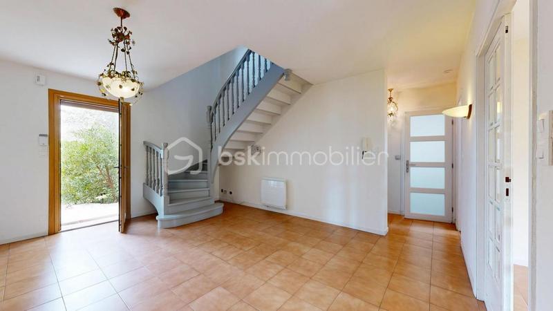 Demeure - 137 m² - 5 pièces