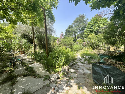 Maison - 171 m² - 8 pièces