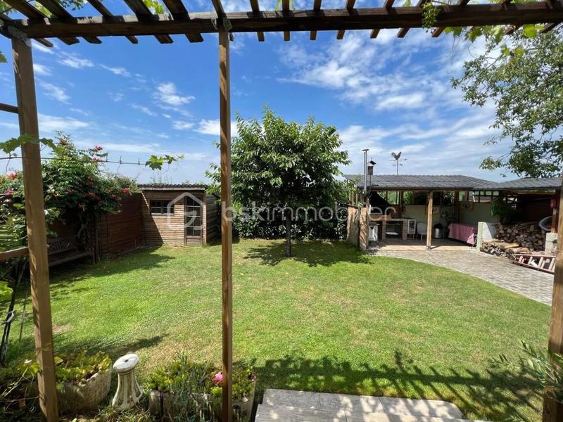 Maison - 102 m² - 7 pièces