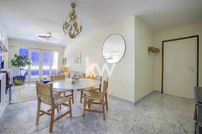 Appartement - 83 m² - 3 pièces