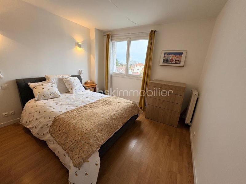 Appartement - 77 m² - 3 pièces