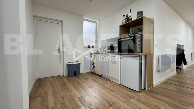 Maison - 235 m² - 9 pièces