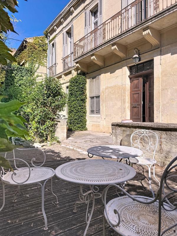 Propriété - 270 m² - 9 pièces