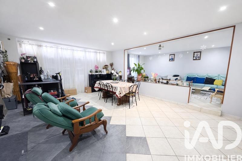 Maison - 159 m² - 6 pièces