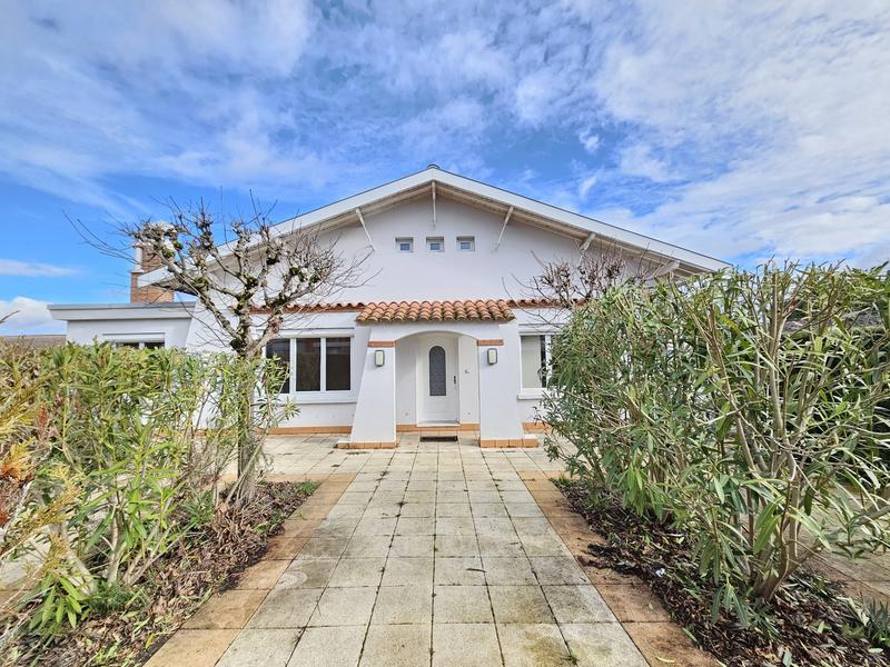 Maison - 178 m² - 6 pièces