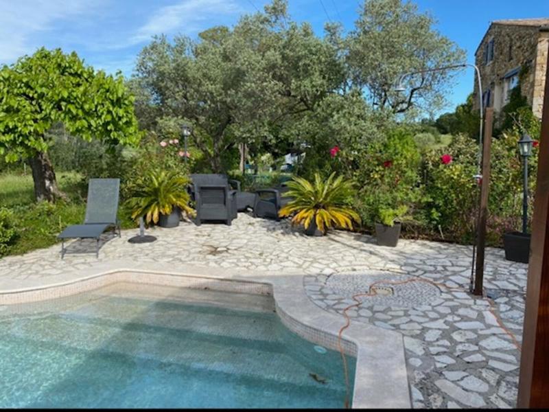 Maison - 244 m² - 10 pièces