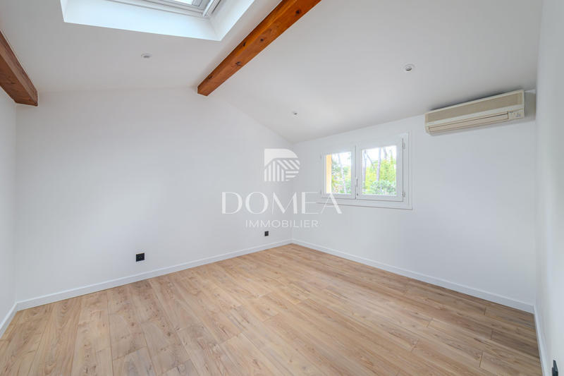 Villa - 151 m² - 7 pièces