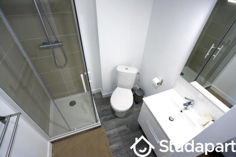 Chambre - 14 m² - 1 pièce