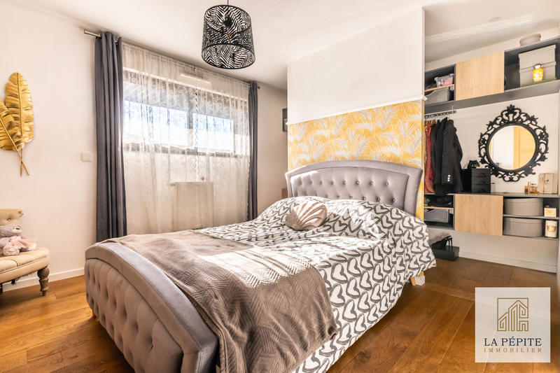 Maison - 138 m² - 5 pièces