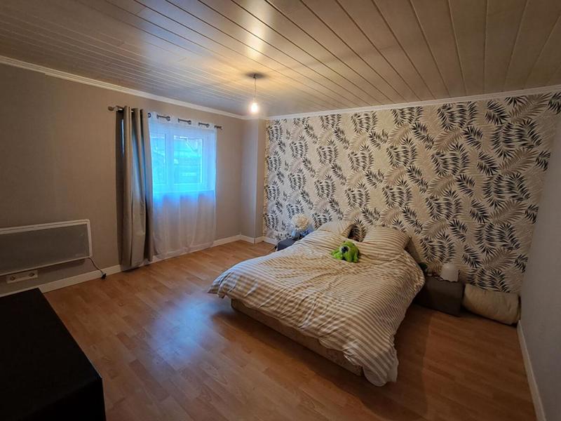 Maison - 245 m² - 10 pièces