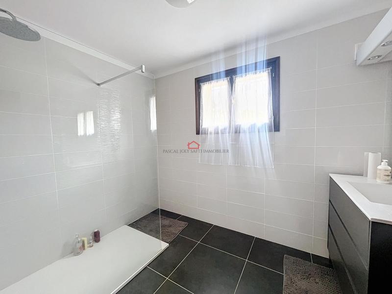 Maison - 123 m² - 5 pièces