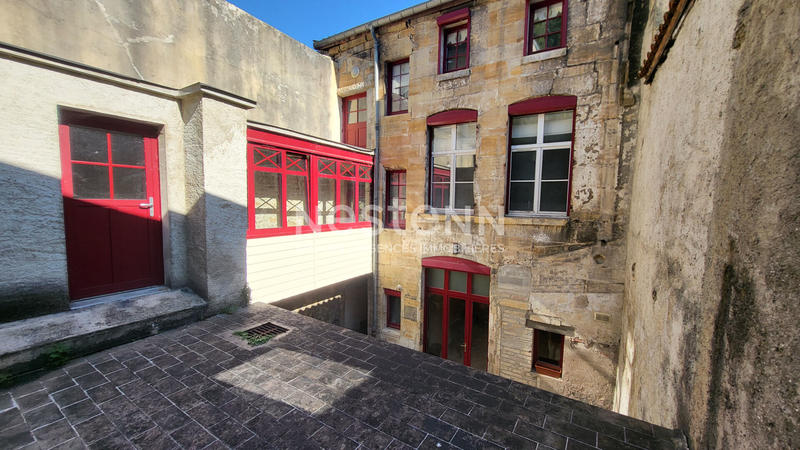 Maison - 215 m² - 8 pièces