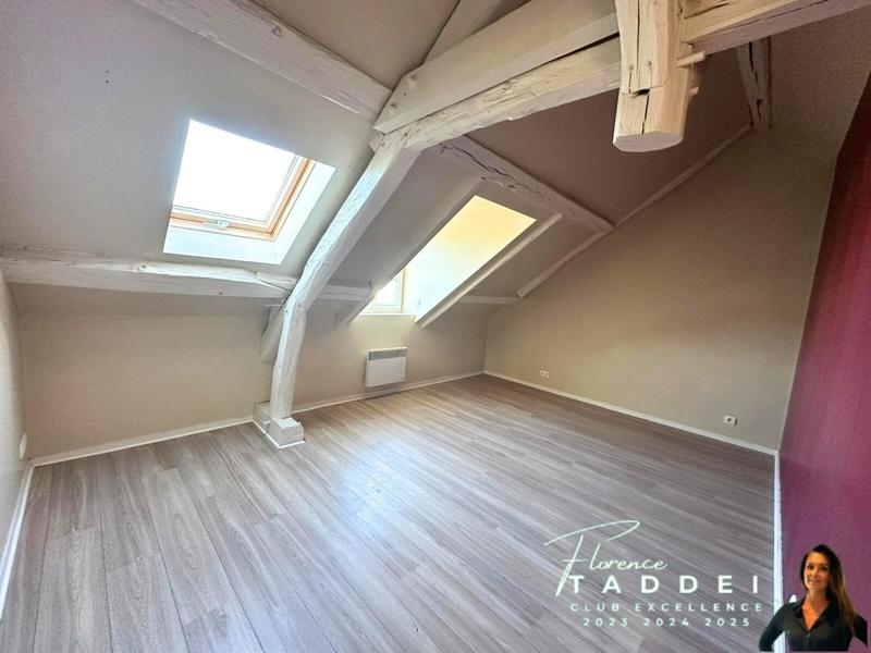 Appartement - 85 m² - 4 pièces