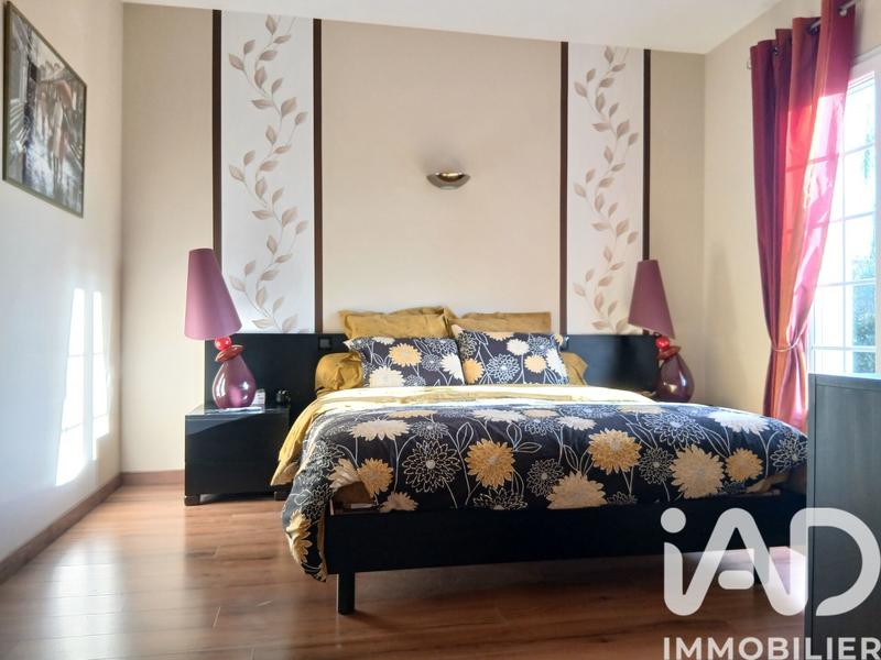 Maison - 228 m² - 5 pièces