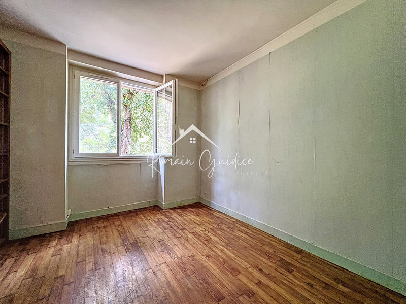 Maison - 175 m² - 8 pièces